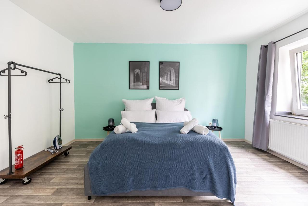 Perfekt Fuer 2! Wifi/ Netflix Apartment Дуйсбург Екстериор снимка